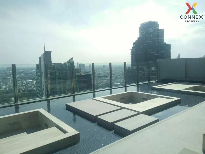 เช่า คอนโด  The Diplomat Sathorn BTS-สุรศักดิ์ สาทรเหนือ สีลม บาง